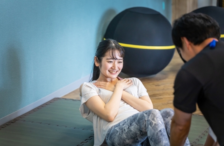 腹筋で腰が痛い時は｜太田市の身体のケアもできるパーソナルトレーニングジムRINK